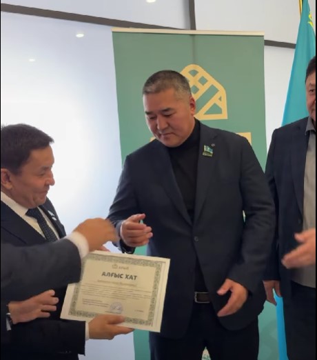 c9ac2e33943365e32585522390b46757.jpg Screenshot_23.jpg