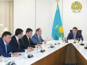 Түркістан облысының әкімі ҚР Парламенті сенаты мен мәжілісінің депутаттарымен кездесті