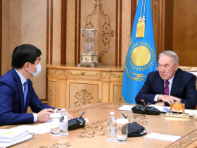 Назарбаев 100 мың отбасыға 50 мың теңгеден беруді тапсырды