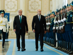Қасым-Жомарт Тоқаев Болгария Президентін қарсы алды