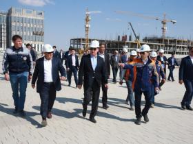 Премьер-министр Түркістандағы жаңа ғимараттардың құрылысын тексерді